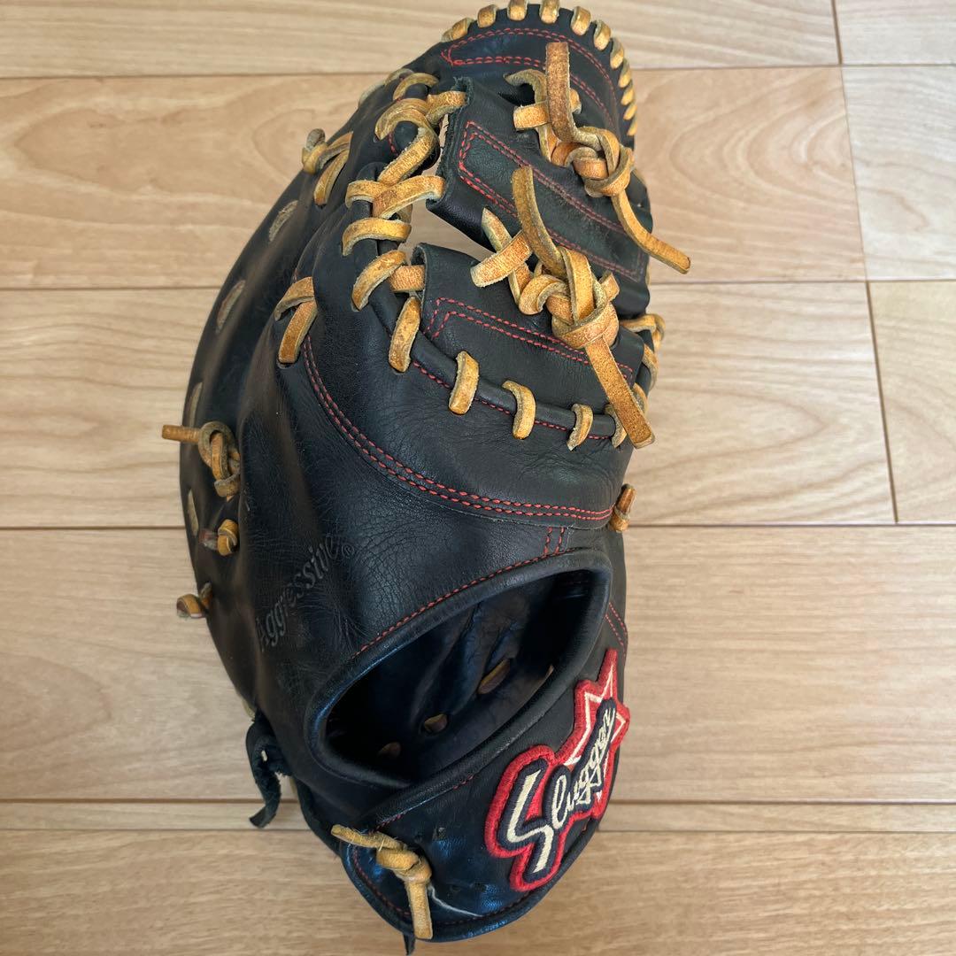 Slugger 野球用グローブ 黒