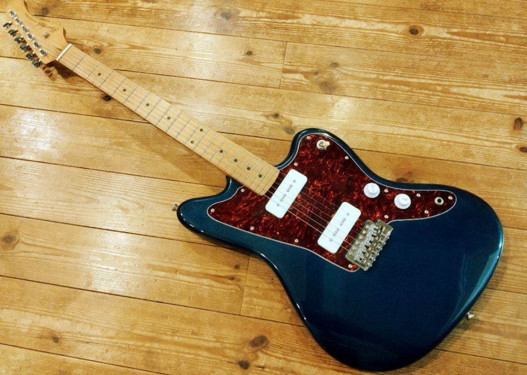 エレキギター 青 シングルコイル