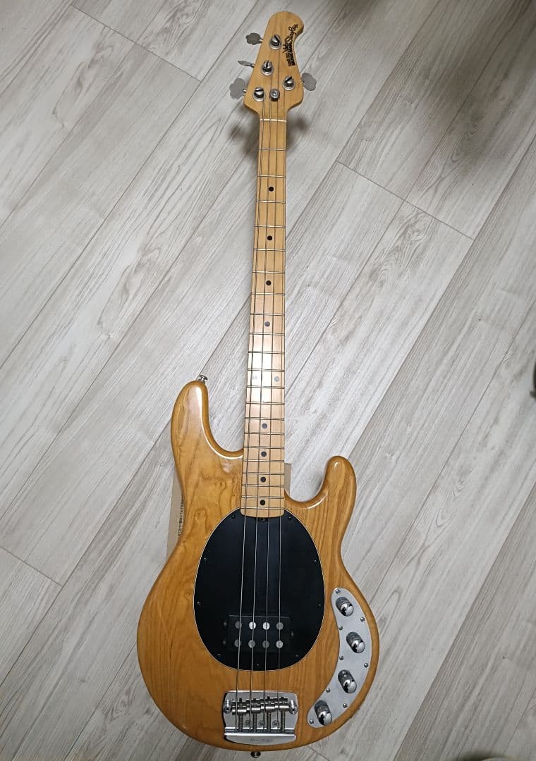 Music Man StingRay EX ナチュラル エレキベース