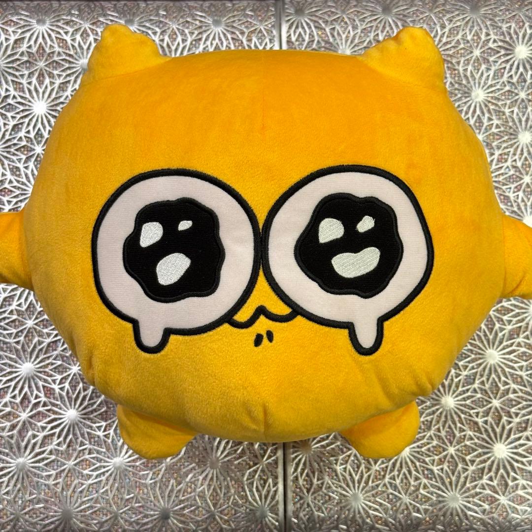 うんたねこ BIGぬいぐるみ うる目 a
