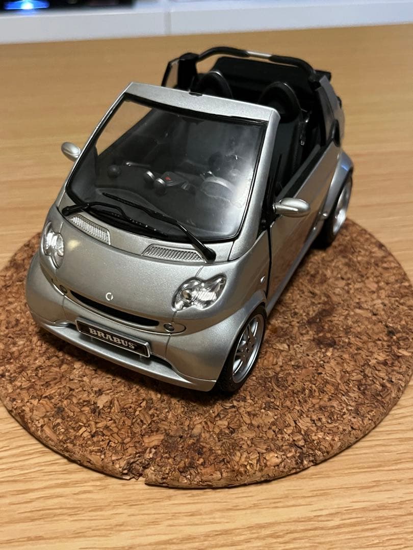 KYOSHO ミニカー：スマート フォーツー カブリオ ブラバス