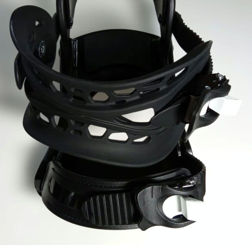 新品 未使用/ZUMA ボードビンディング BLACK /ML