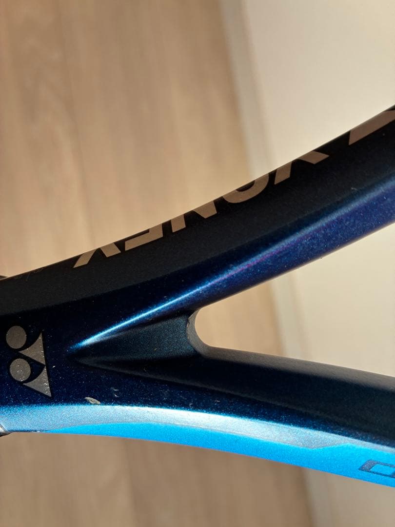 YONEX EZONE 100 テニスラケット　G1