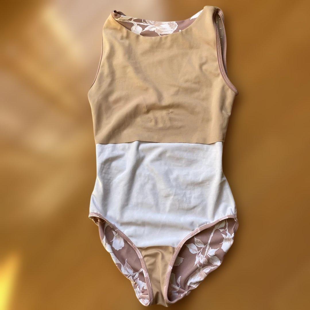 ［新品］eleve 花柄レオタード Mサイズ