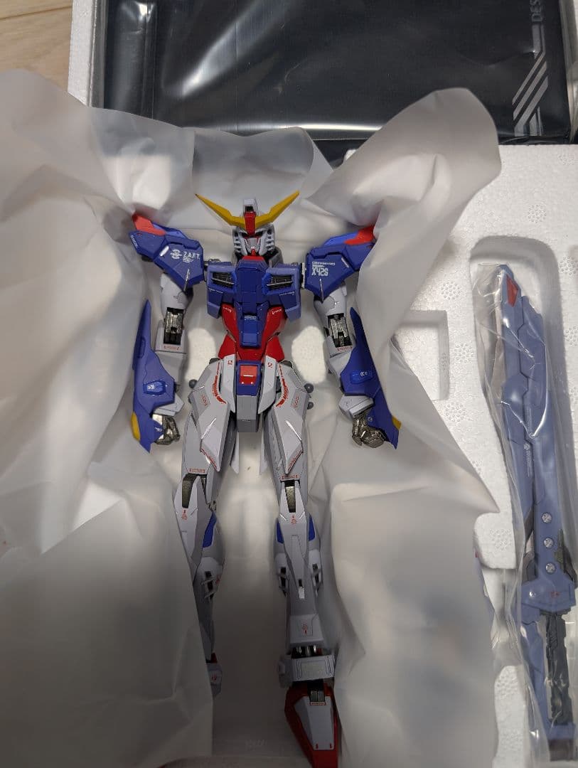 メタルビルド　デスティニーガンダムSOULREDver.