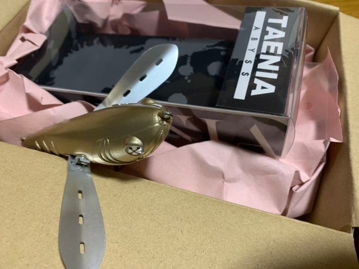 タエニア 金粉