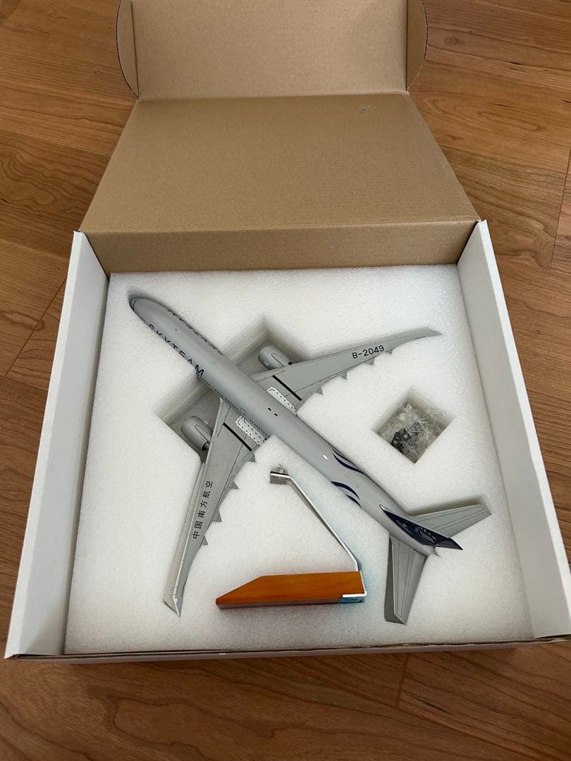 中国南方航空　 B777-300ER sky team 特別塗装1/200
