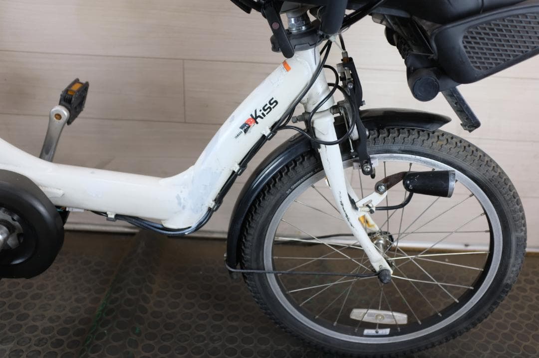 電動自転車ヤマハPAS　KISS　20インチ3段　8.7Ah（4点灯）充電器あり