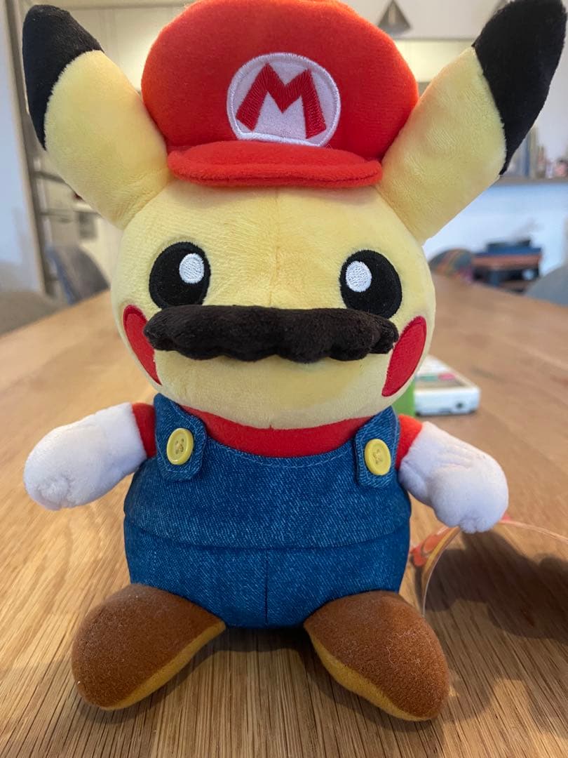 ぬいぐるみ マリオピカチュウ