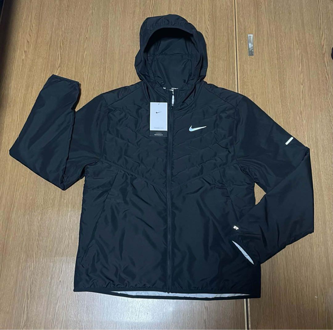 ナイキ　NIKE ランニングウェア　ランニングジャケット　新品　L ブラック
