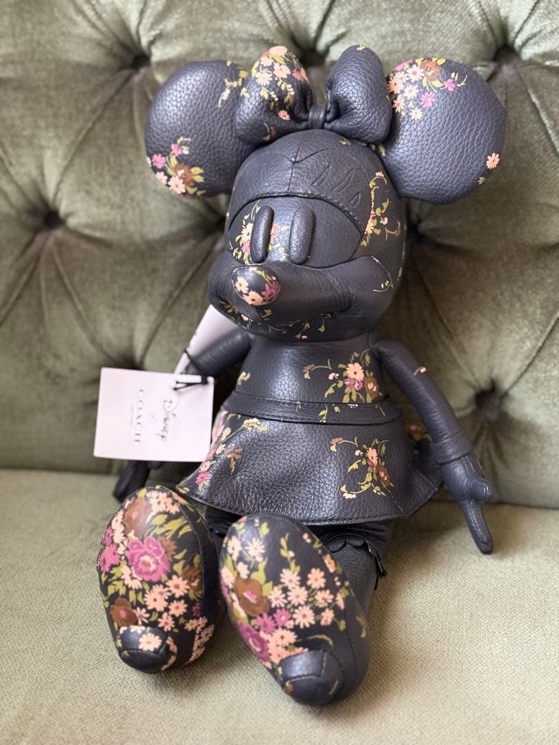 コーチ＆ディズニーコラボ　革製ミニーぬいぐるみ