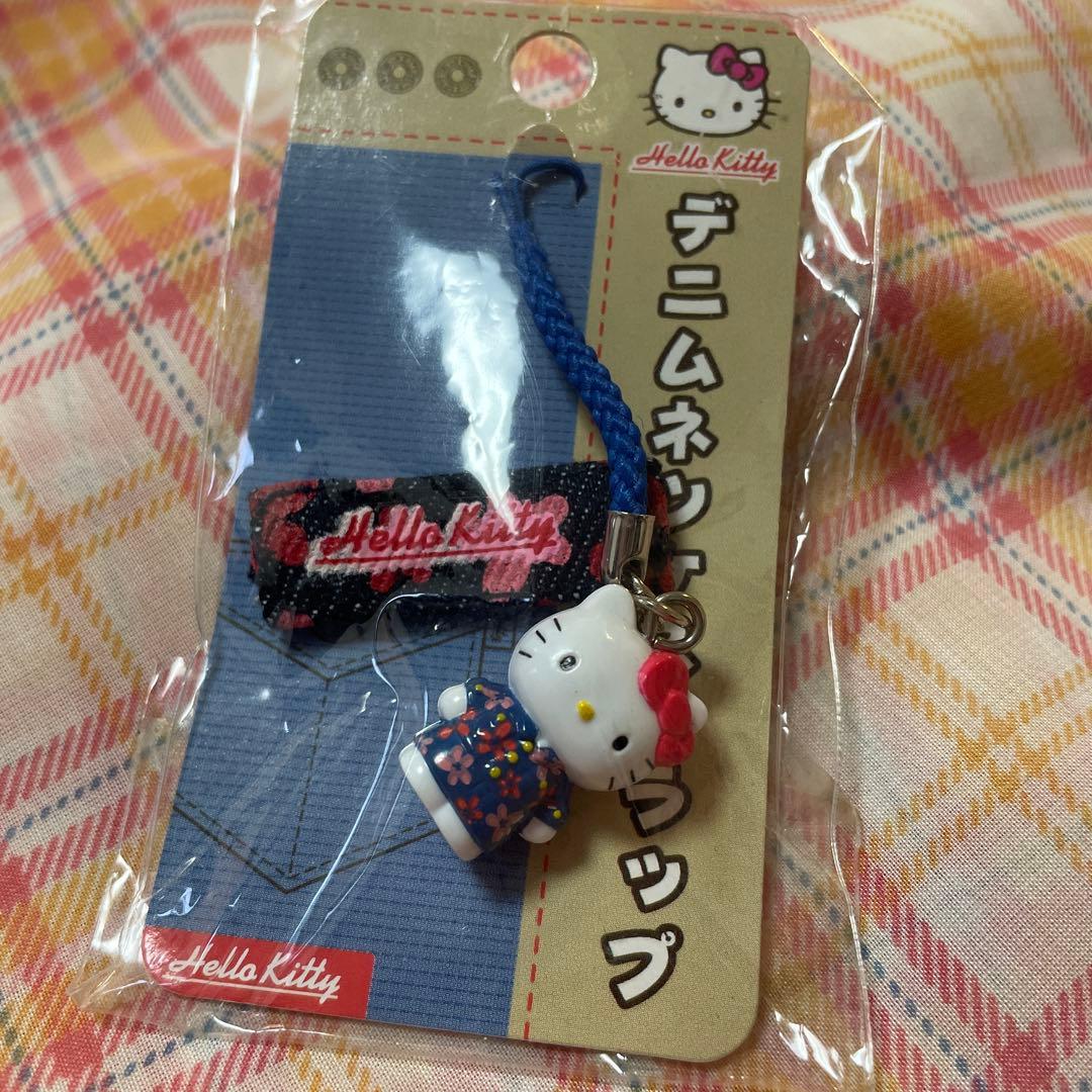 ハローキティ デニムネツケストラップ　デニム　根付け　キティ　サンリオ