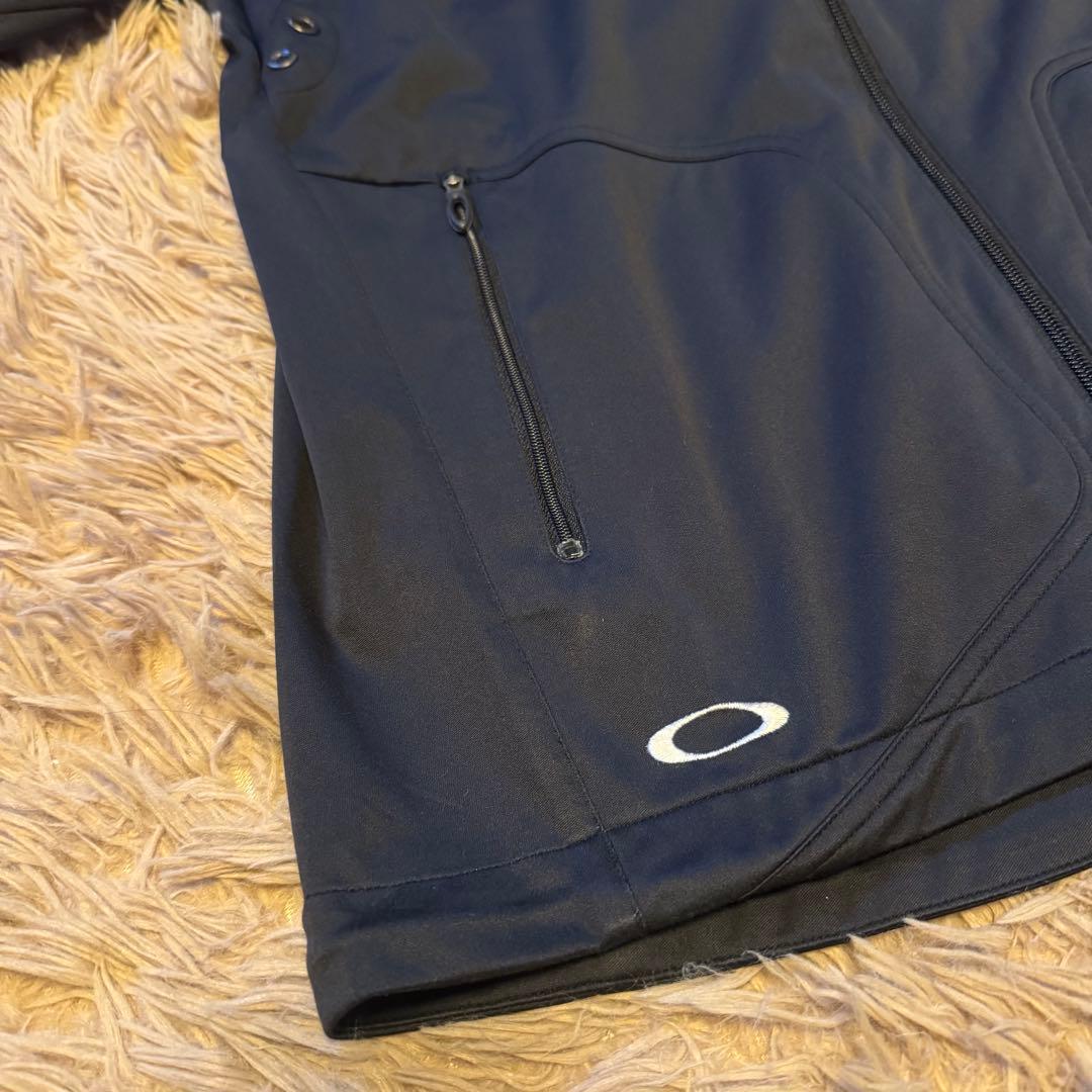 しんさん様　OAKLEY　ゴルフウェア上下　スカル　ロゴ　フルジップ　ブラック