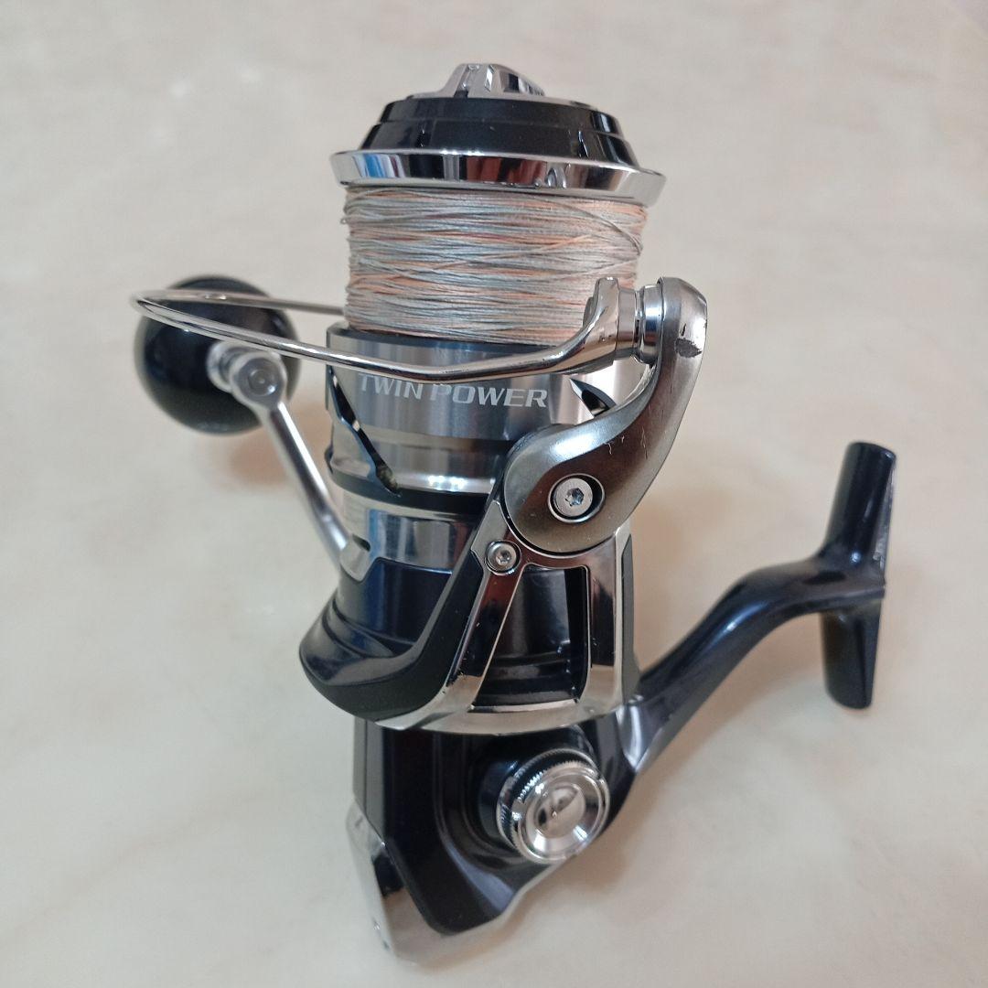 21TWIN POWER SW8000HGスピニングリール