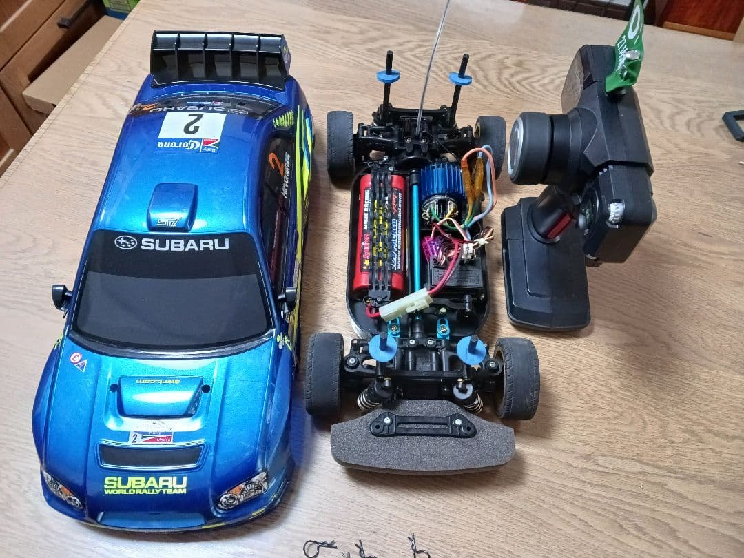 SUBARU ラリーカー ラジコンカー