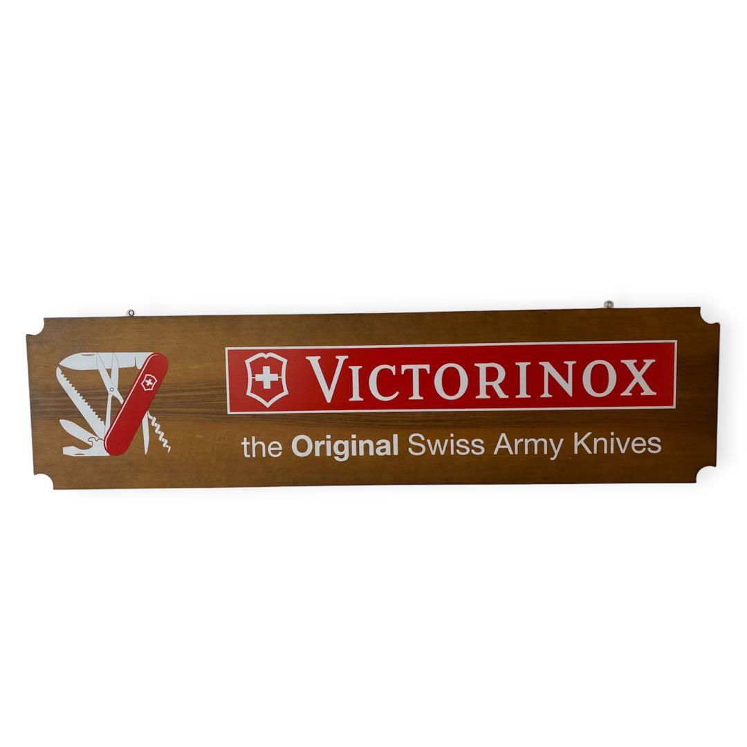 看板 木製Victorinox スイスアーミーナイフ 木製サイン 吊り下げ 両面