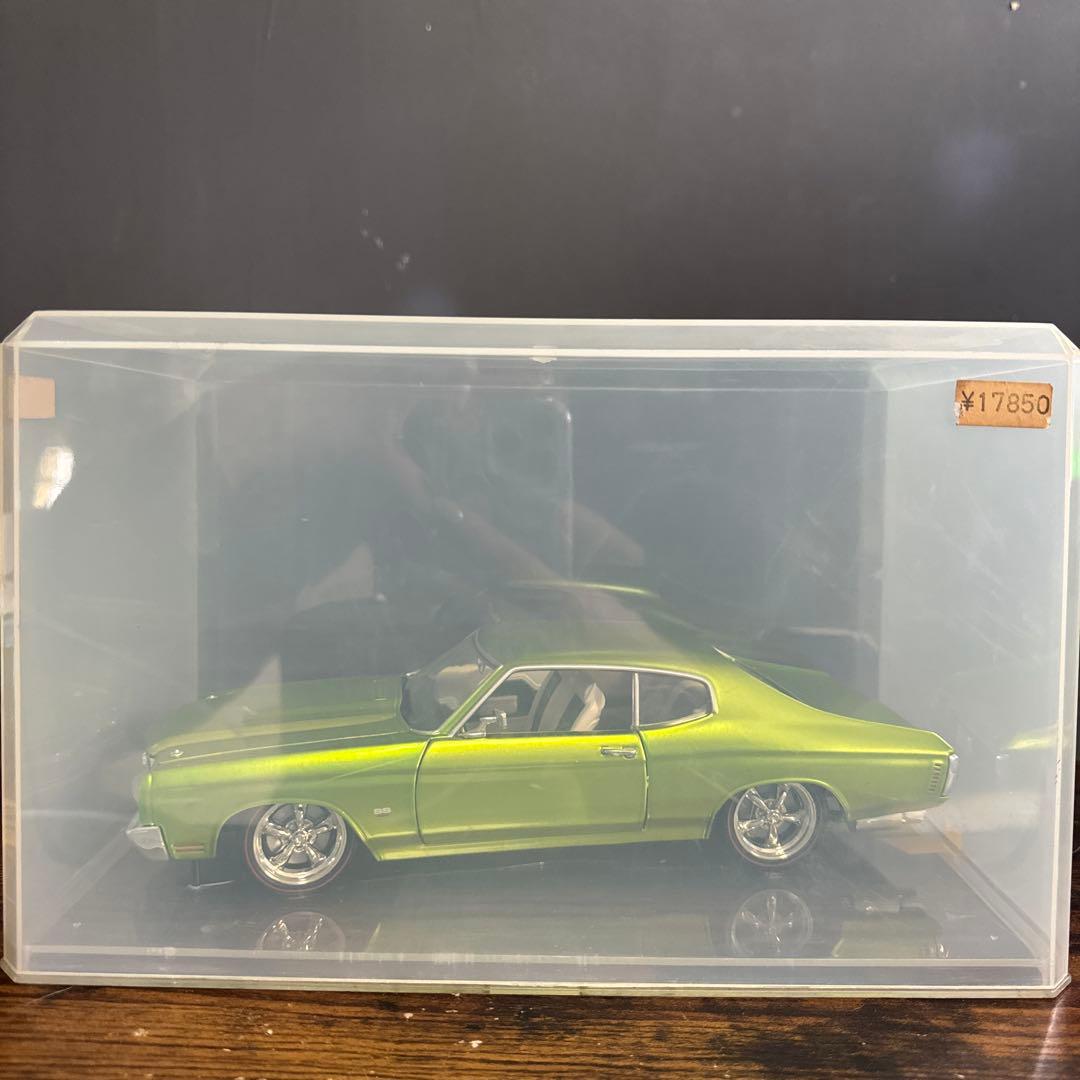 クラシックカー ダイキャストミニカー アメ車 シェベルSS風 ケース付