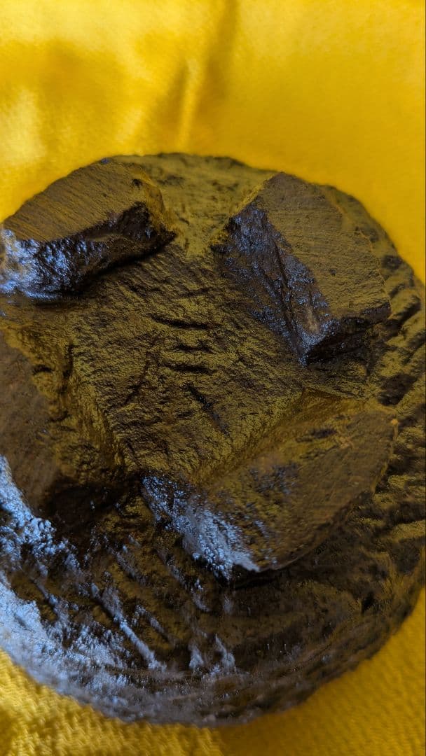 石彫茶碗、漆石茶碗、安山岩茶碗、漆器茶碗、 石を彫刻した茶碗、漆石の器、倉田作品