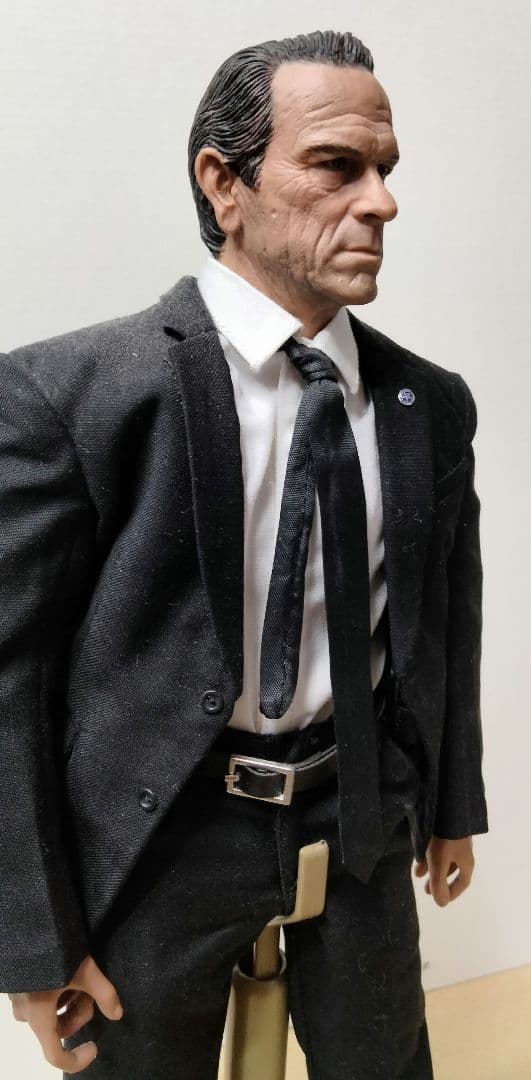 1/6 フィギュア　トミーリー・ジョーンズ　連邦保安官　追跡者