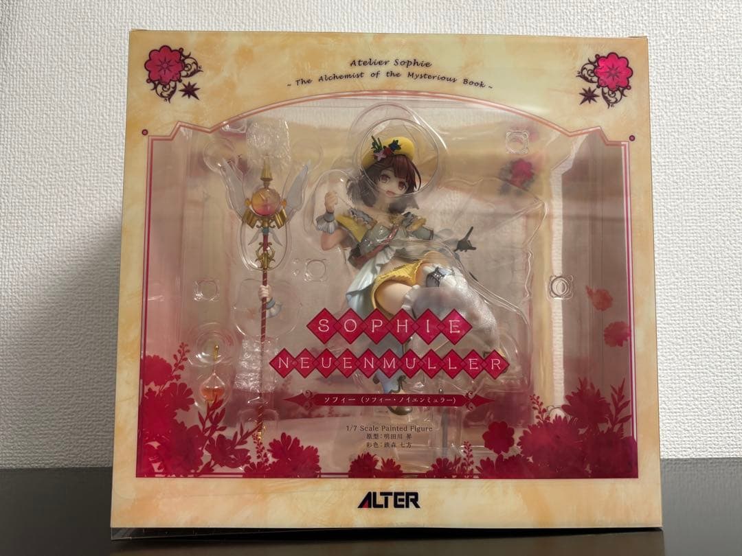 ALTER ソフィー&プラフタ 1/7スケールフィギュア 2点セット