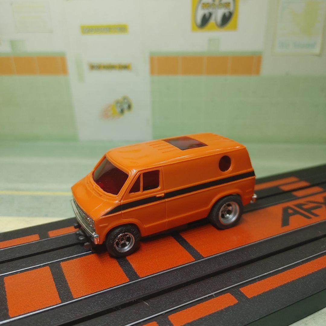 希少HOスロットカーDODGE VAN