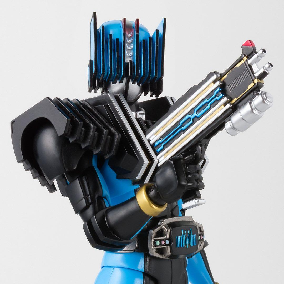 2*3様 S.H.フィギュアーツ（真骨彫製法） 仮面ライダーディエンド