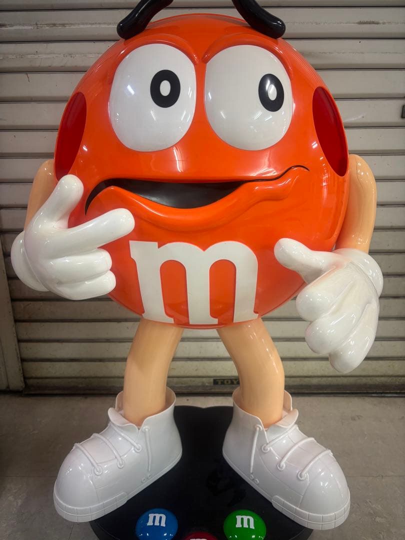エムアンドエムズ 店頭用ディスプレイ