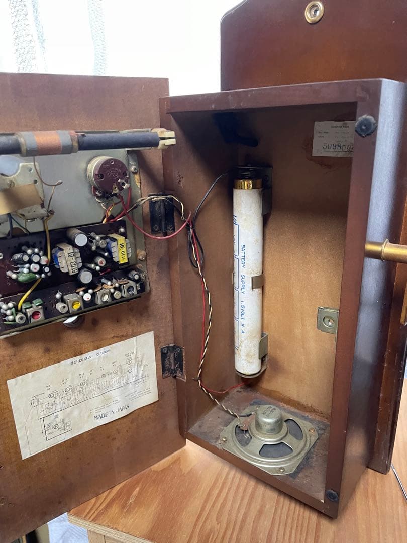 レトロ電話型AMラジオ
