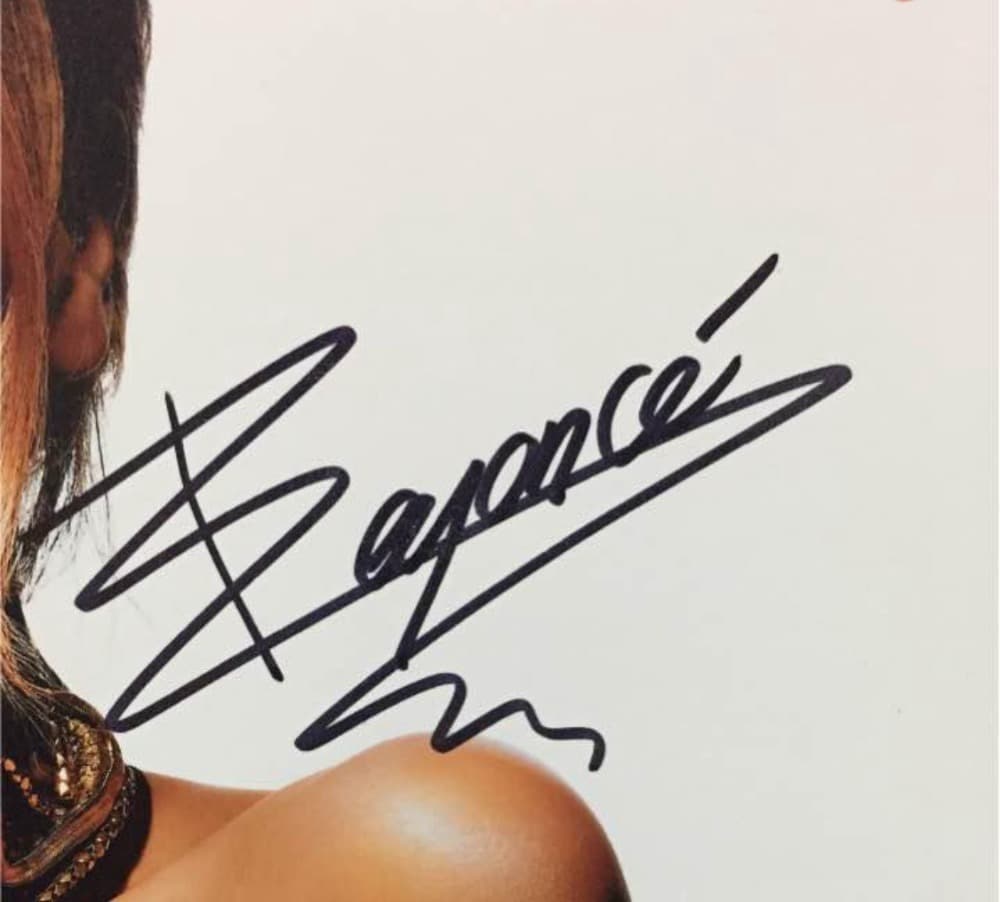 Beyoncé 直筆サイン！！！激レア 本物★鑑定書付き★ビヨンセ