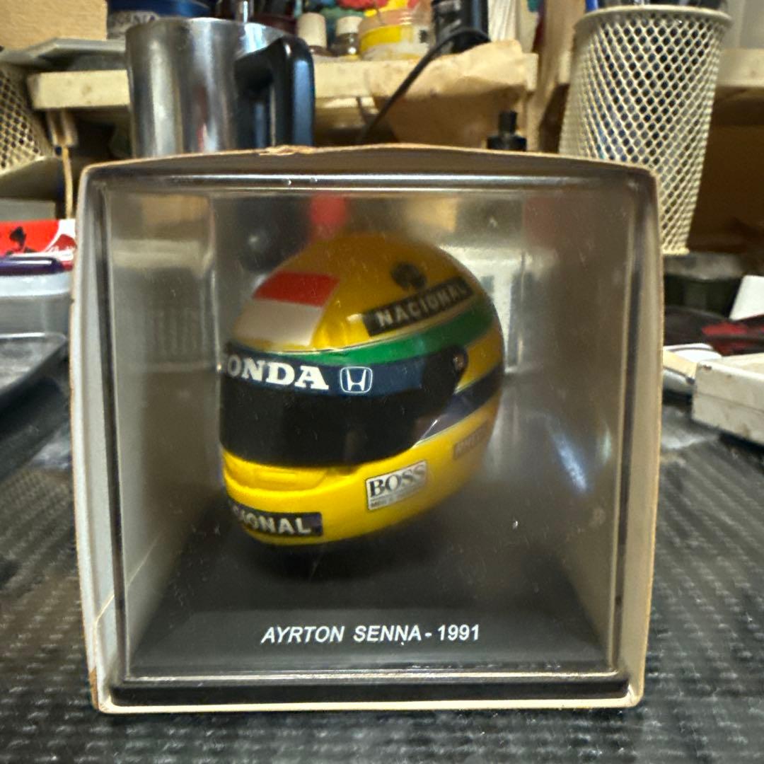 セナ1991 ヘルメットミニチュア　プロスト1993ヘルメット ミニチュアセット