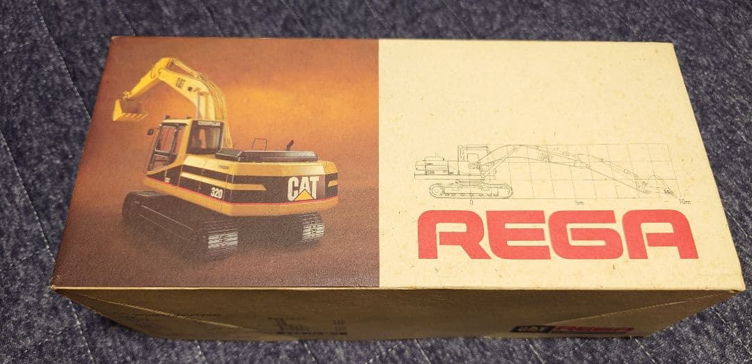 REGA CAT 320 ショベルカー　キャタピラー　1/40