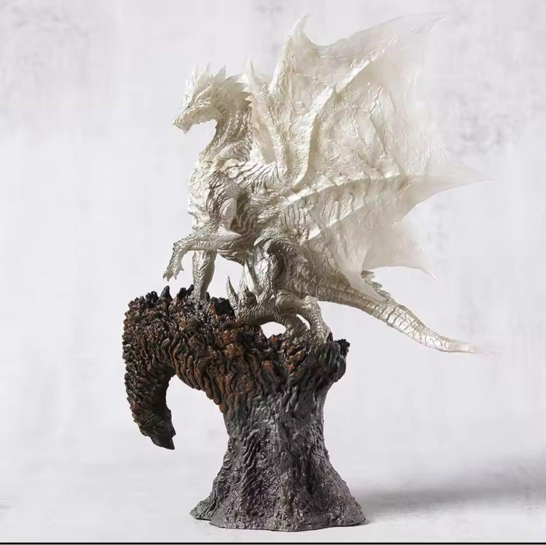 モンスター・ハンター　クシャルダオラ　脱皮　フィギュア