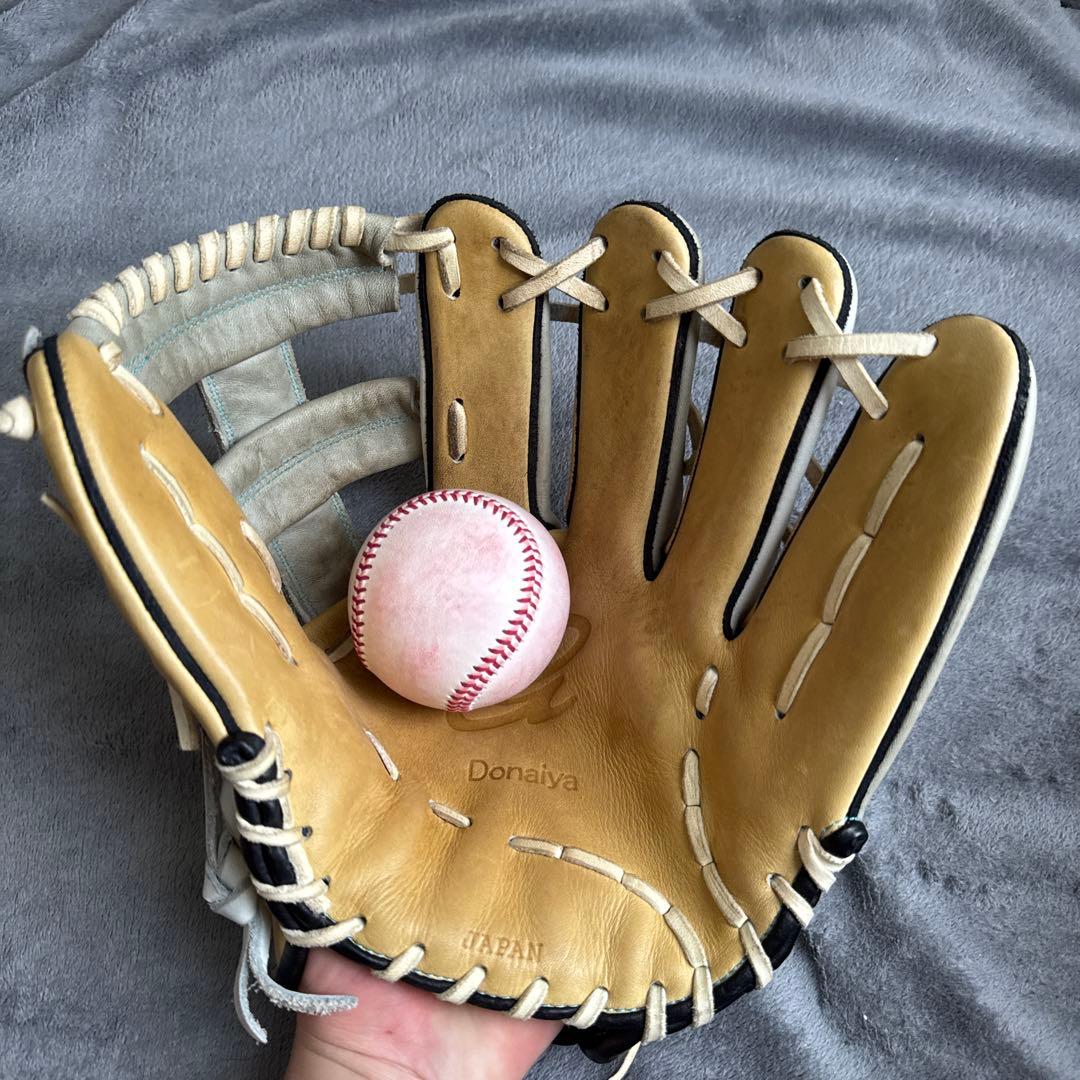 ドナイヤ 硬式野球グローブ 内野手 山田哲人モデル