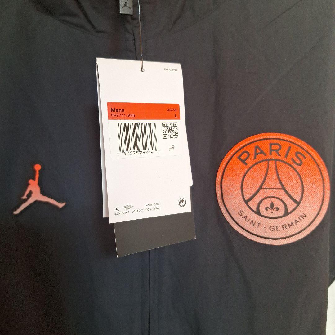 k*k様 新品タグ付き　パリサンジェルマン　NIKE JORDAN 上下セット