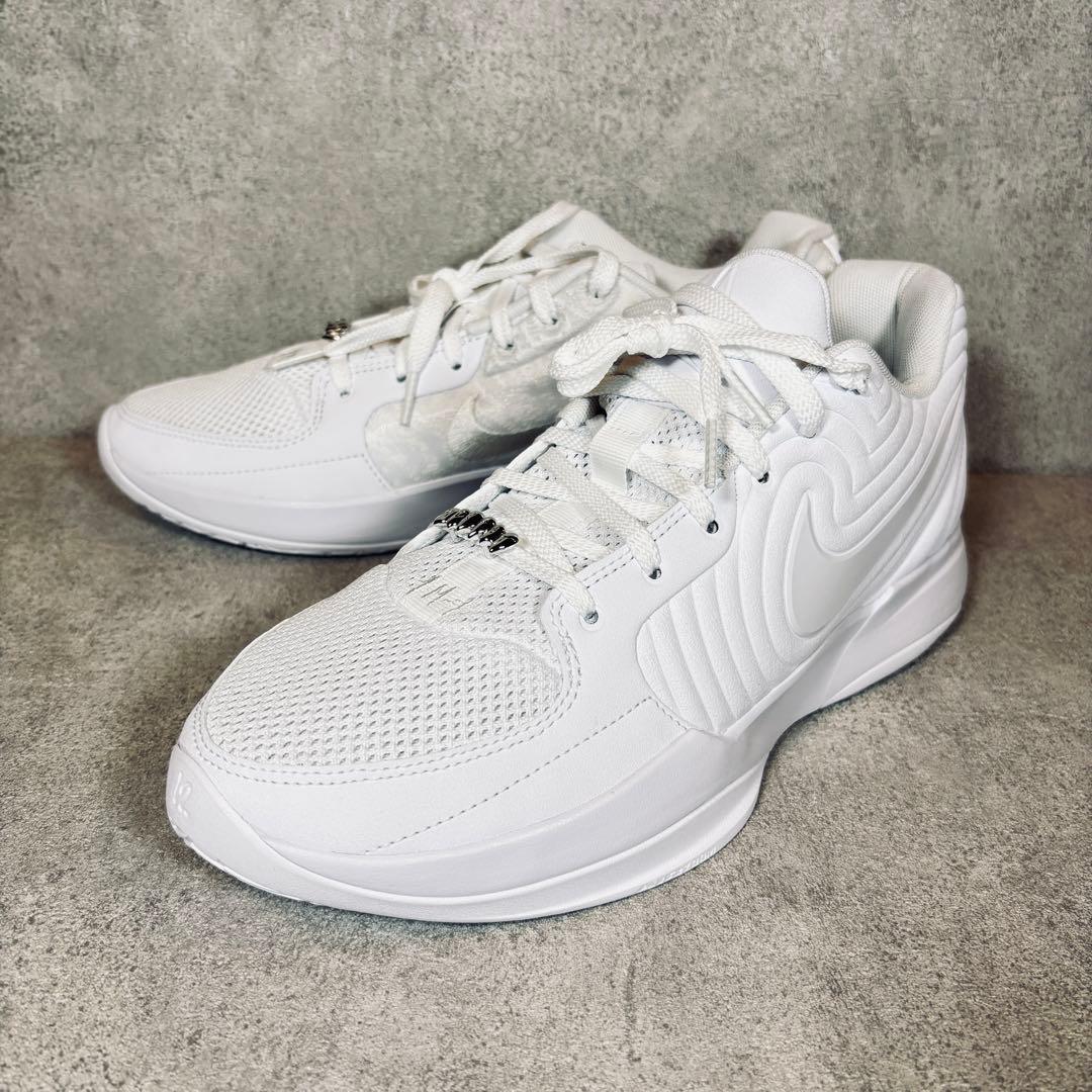【新品未使用】タグ付✨NIKE バスケットボールシューズ 白 28.5cm