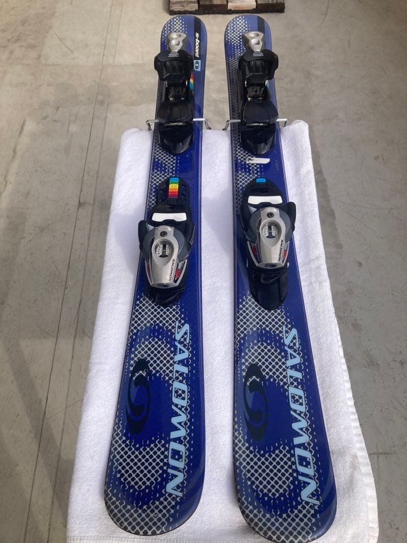 ショートスキー　(ファン)ボードと解放ビィンディング のセット　SALOMON青