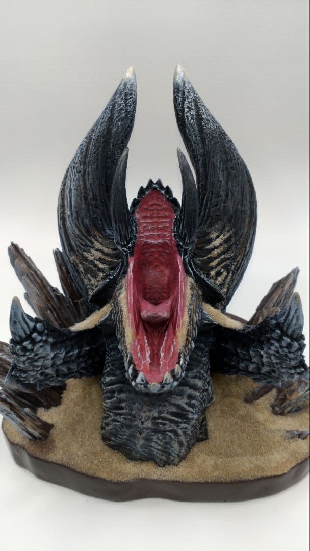 モンスターハンター ディアブロス亜種 フィギュア マルチスタンド 約20cm
