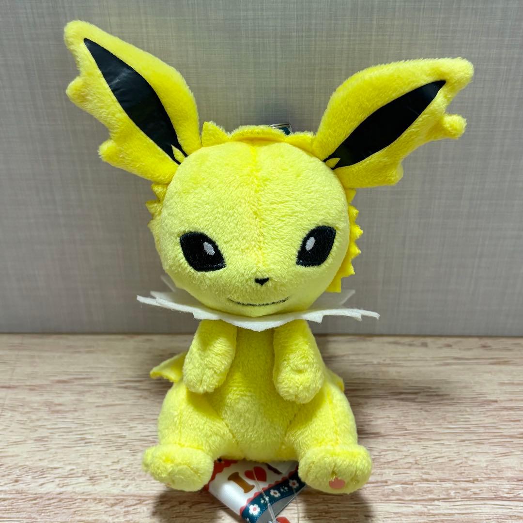 I LOVE EIEVUI カバンに付けられるでっかいぬいぐるみ2　サンダース