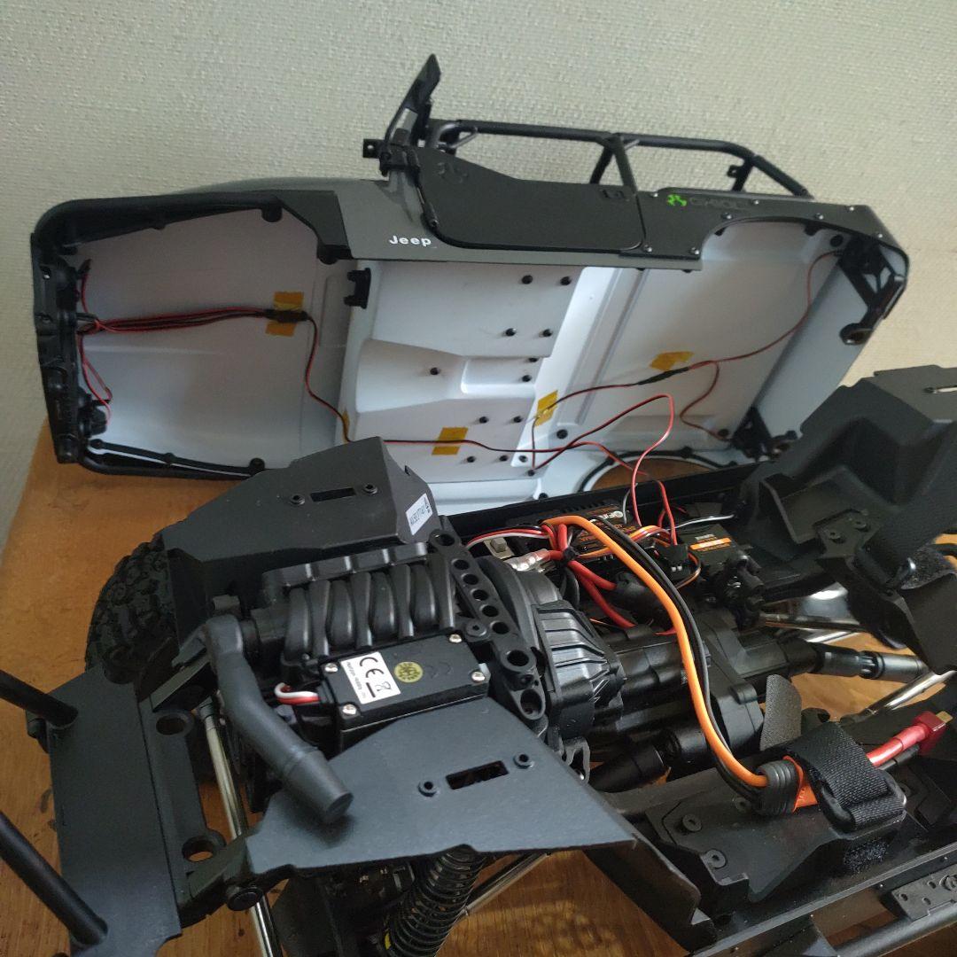 アキシャルSCX10 III Jeep CJ7