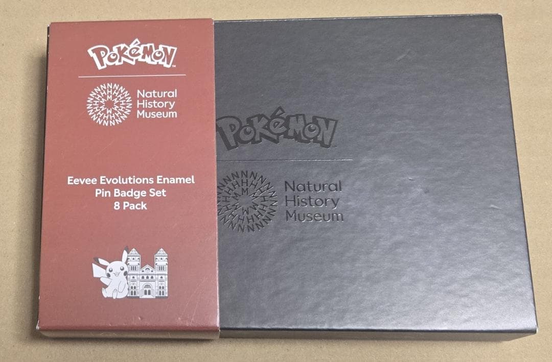 ポケモン 自然史博物館 コラボ ピンバッジ イーブイ