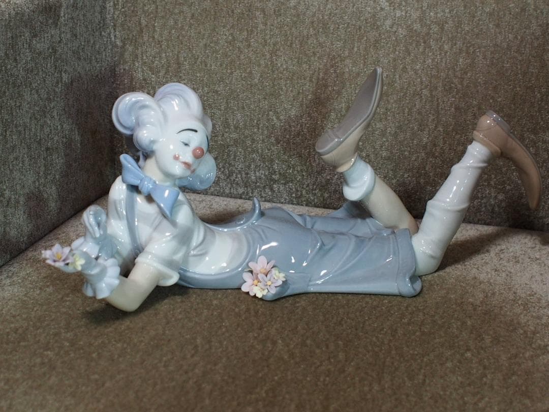 ★　LLADRO リヤドロ ピエロの手品 人形 フィギュリン 共箱 ・美品