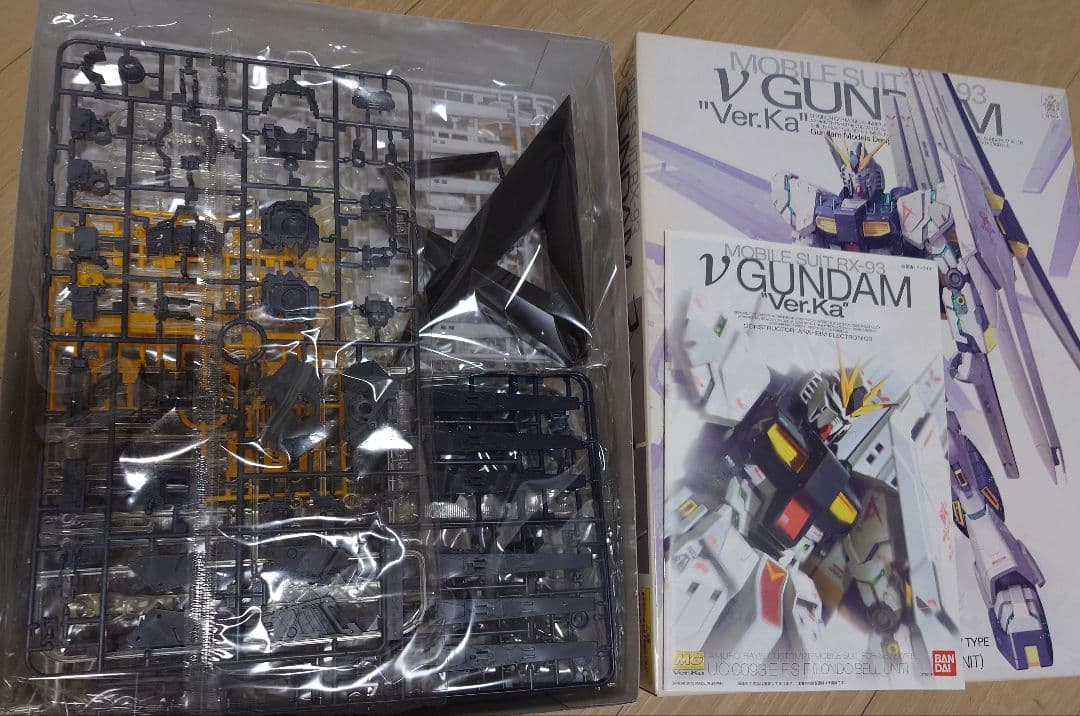 未使用品　MG νガンダム Ver.Ka