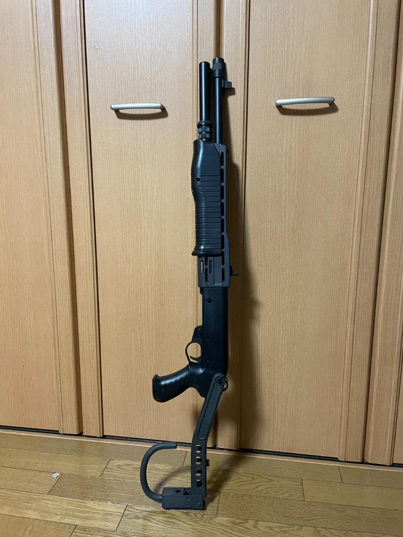 東京マルイ　エアーショットガン　ＳＰＡＳ１２（スパス１２）　メタルストック付き