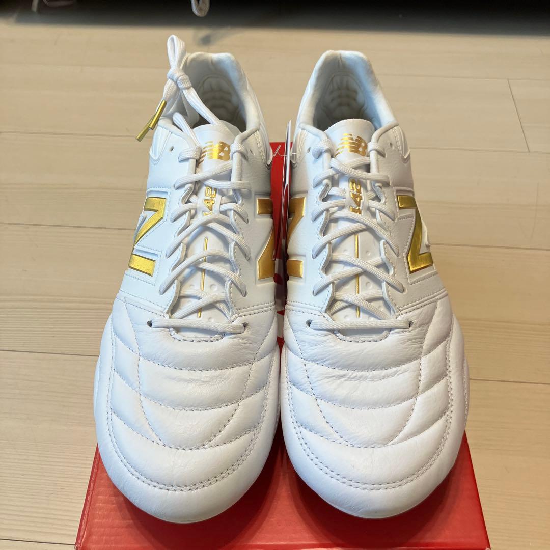 New Balance 442 ホワイト/ゴールド サッカーシューズ