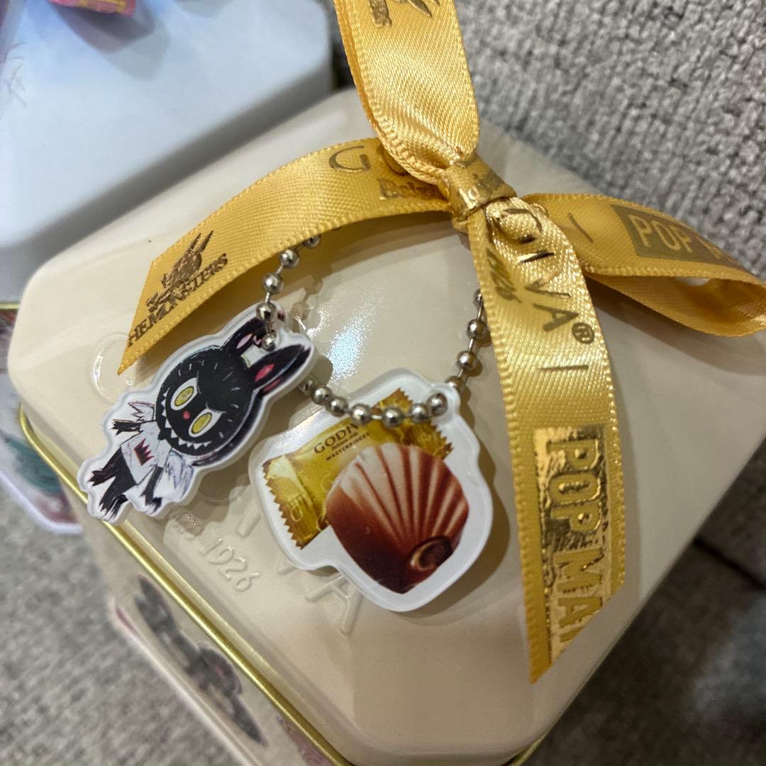 GODIVA 3缶セット　LABUBU ラブブ　日本未発売