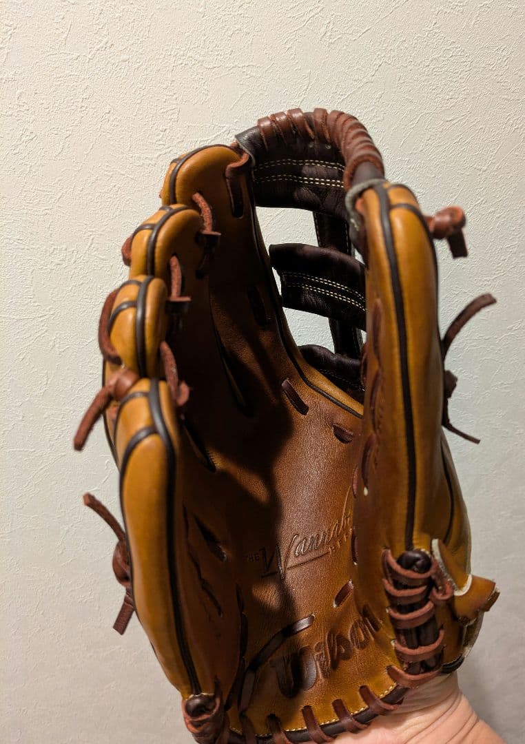 最終値下げ　ウイルソン軟式野球グローブ　左利き ムーキーベッツモデル