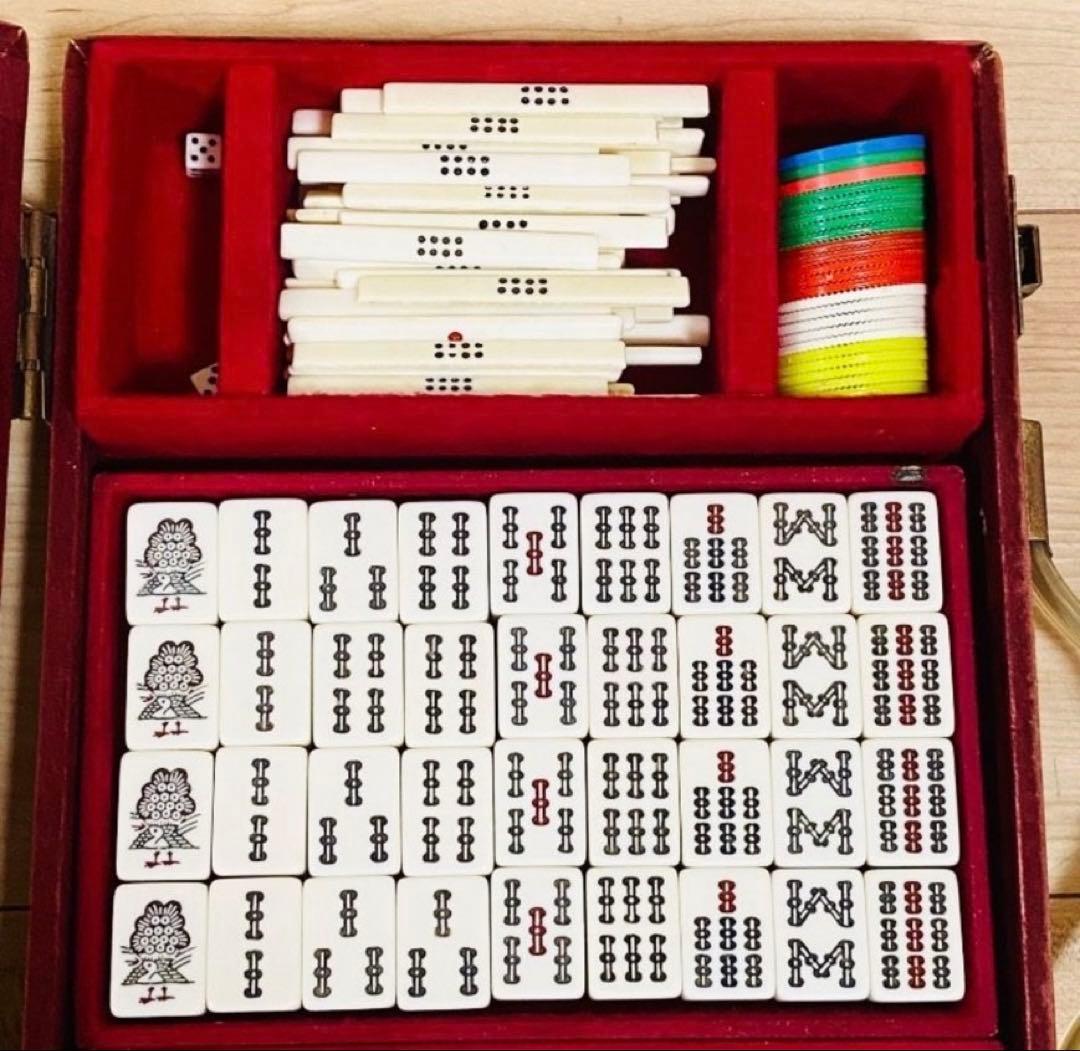 お値下げ中✨【激レア】任天堂レトロ 麻雀牌役満 特重一筒 宝牌背竹風スリートン牌