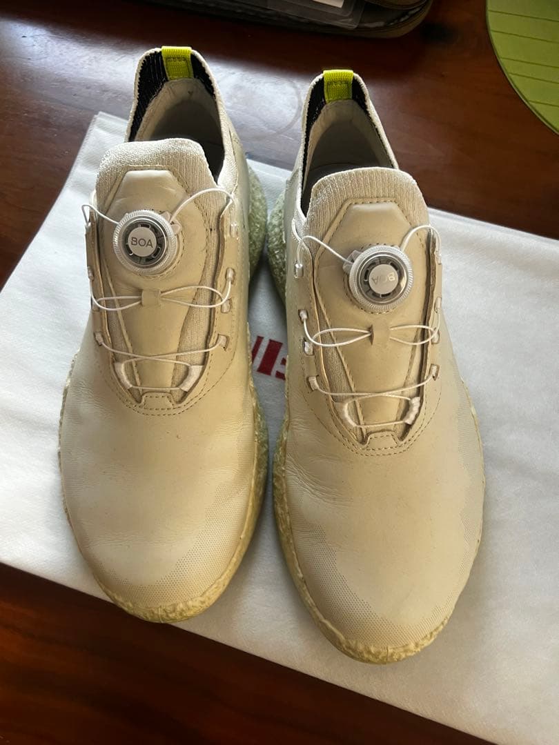 ECCOゴルフシューズ BOAシステム