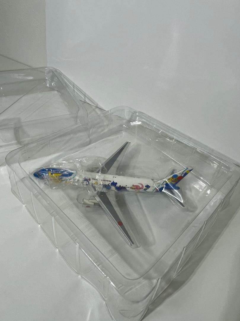 箱あり全日本ボーイング767-381ポケモン塗装ジェットダイキャスト模型