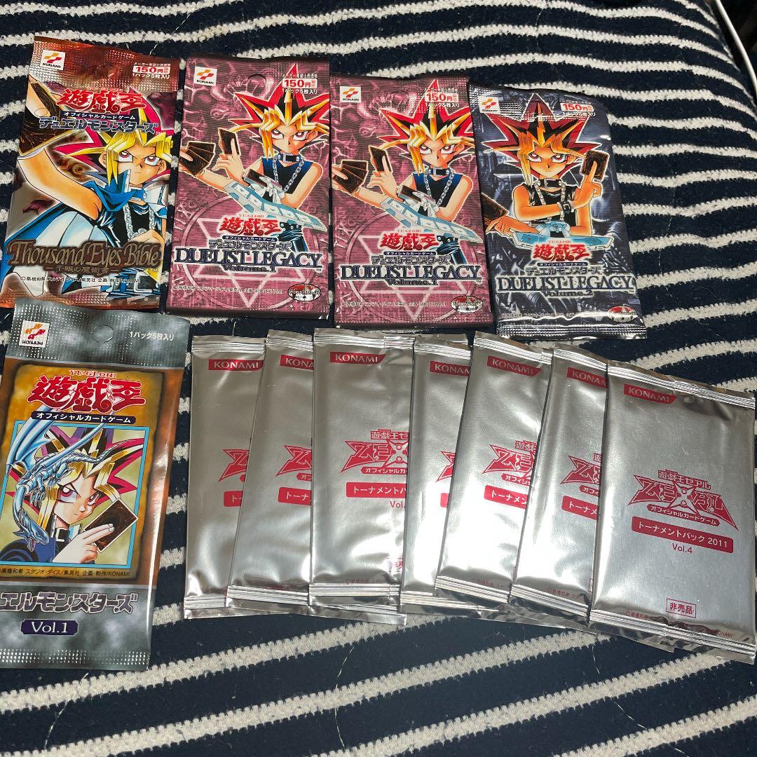 遊戯王の初期パックです。